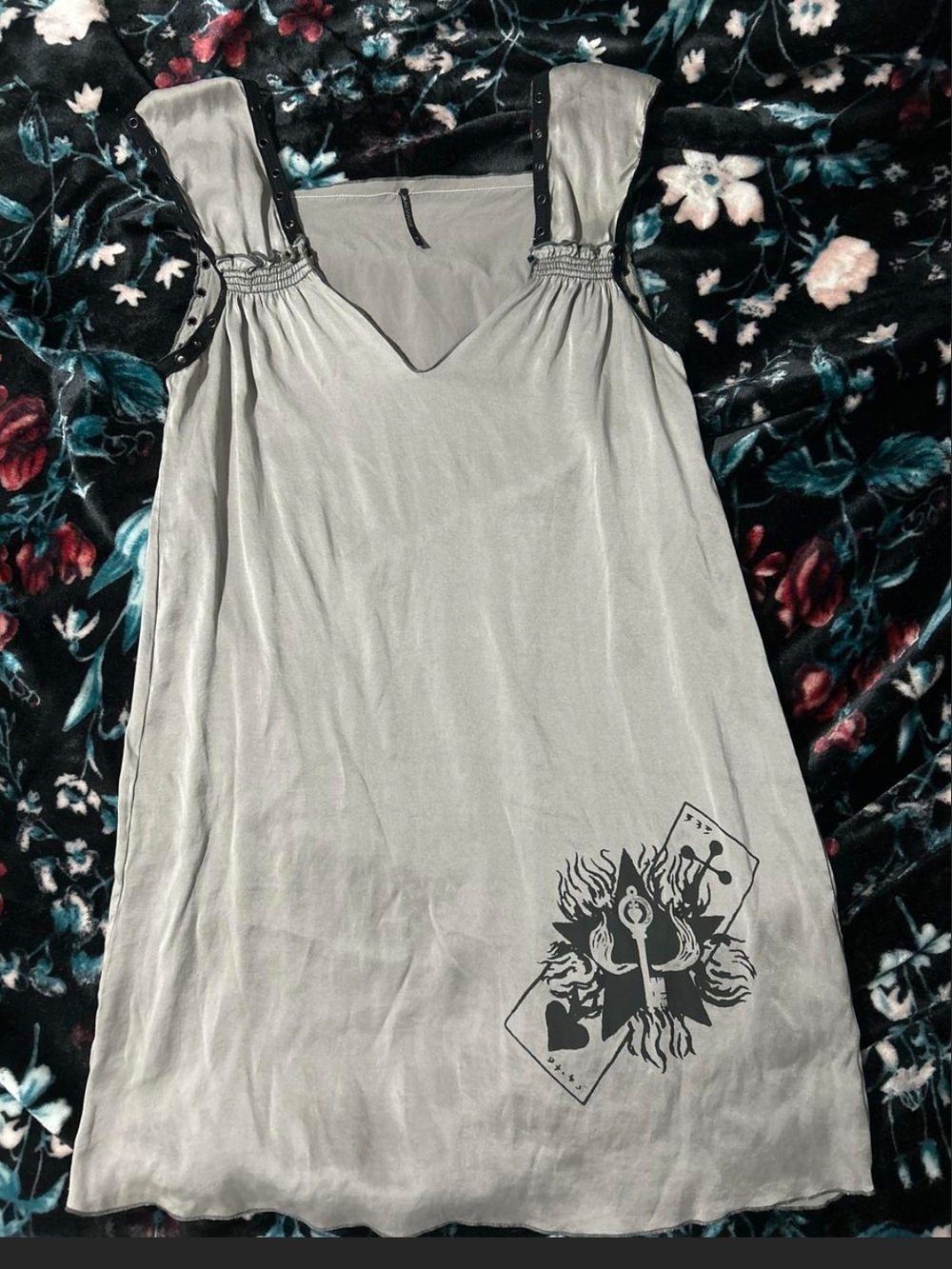 Salvage Graphic Silk Silver Mini Dress. L